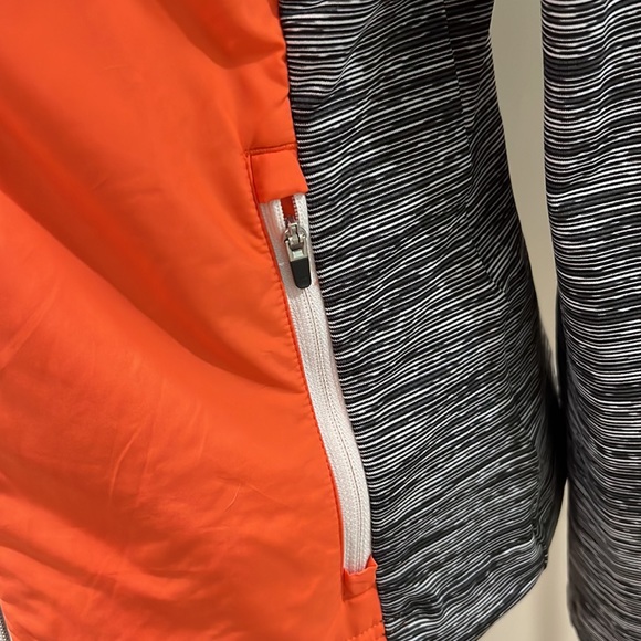 NVO Sport Sport/Golf Lightweight Waterproof Jacket - Size Small - Picture 5 of 8